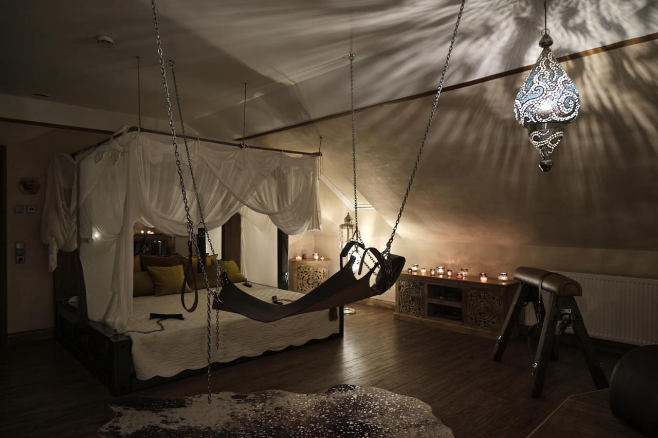 Sweet Poison Rooms Саарлуис Экстерьер фото
