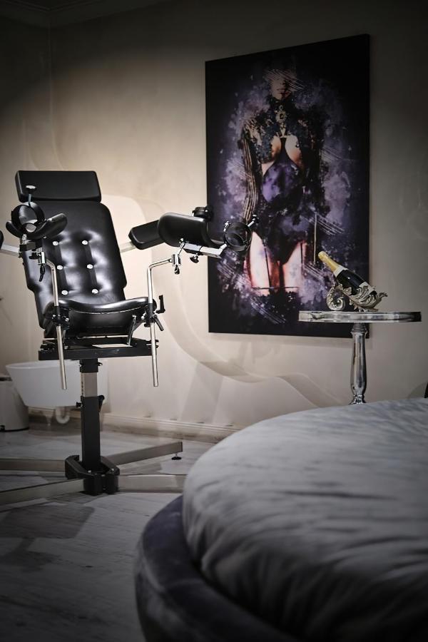 Sweet Poison Rooms Саарлуис Экстерьер фото