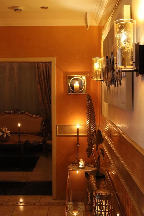 Sweet Poison Rooms Саарлуис Экстерьер фото